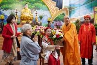 Hà Nội: Hơn nghìn cụ cao niên được mừng thọ tại chùa Bằng